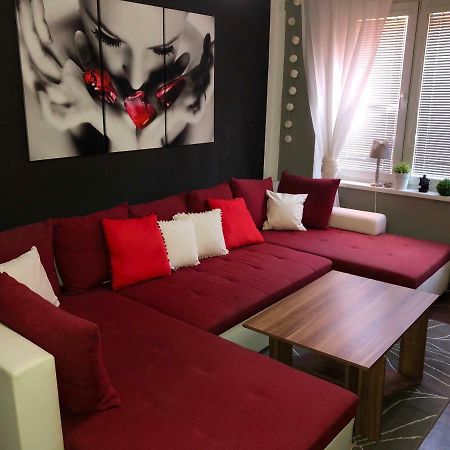 Apartman V Centru Mostu Διαμέρισμα Εξωτερικό φωτογραφία